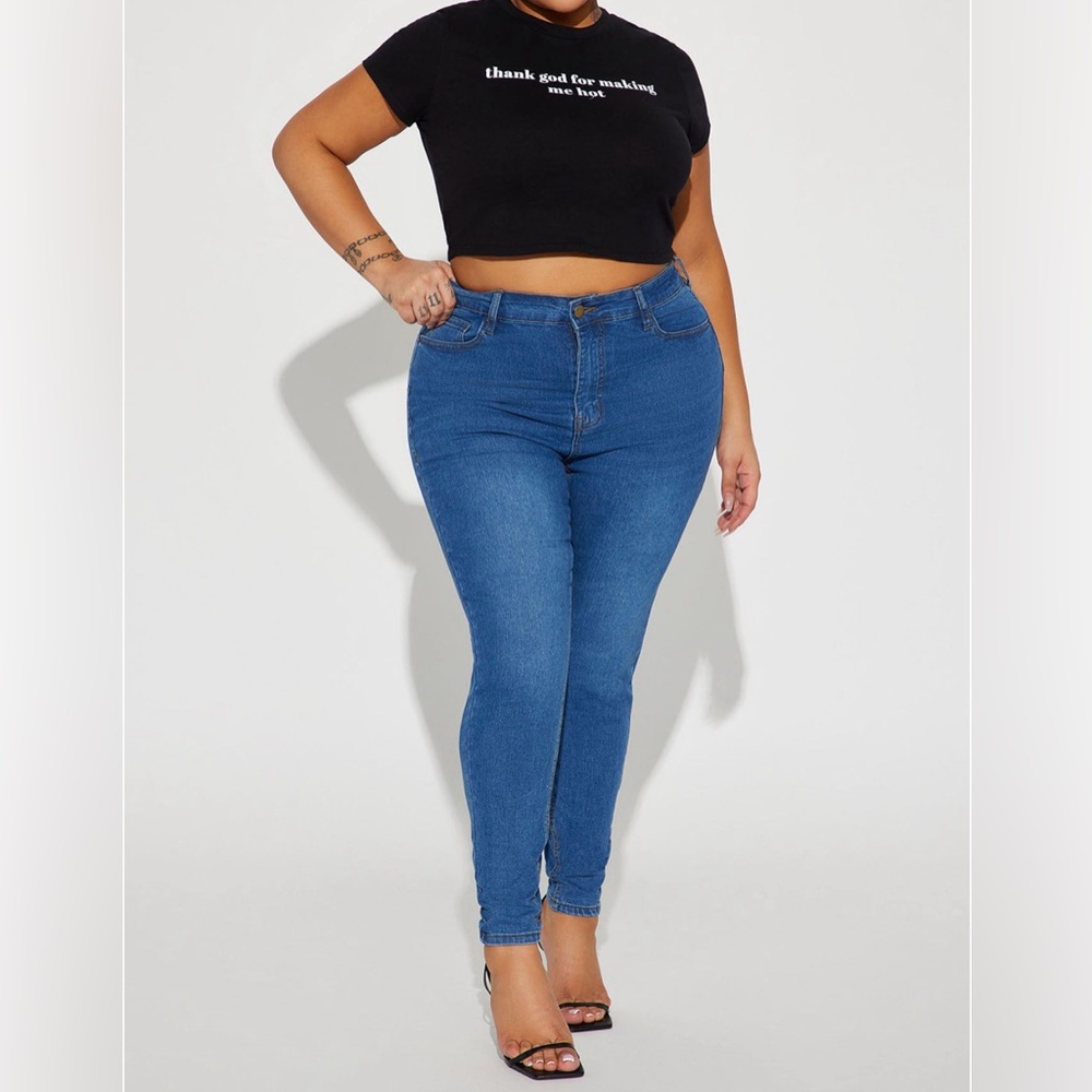 NWT Fashionova Curvy Stretch Skinny Jeans - Medium Wash - Blue - Size 16